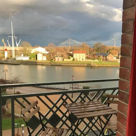 Vue Sur Le Pont Apartamento *